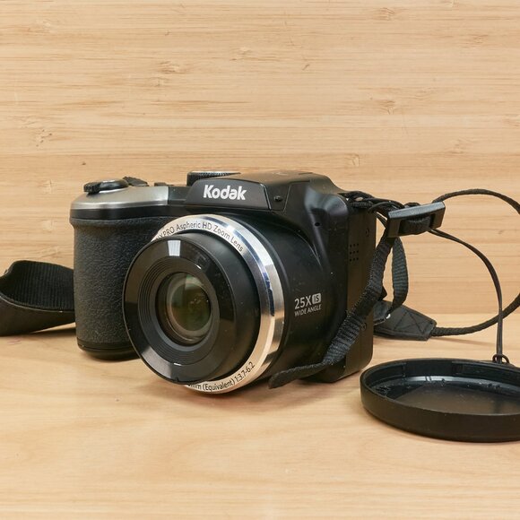 Kodak PIXPRO AZ251 16MP 25x Zoom Digital Camera - Tested - Picture 1 of 7